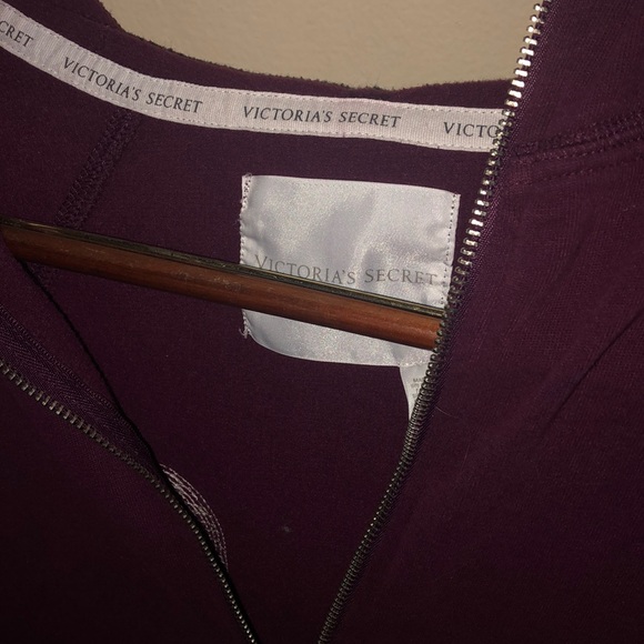 Victoria Secret purple Hoodie with angel design - Picture 6 of 11